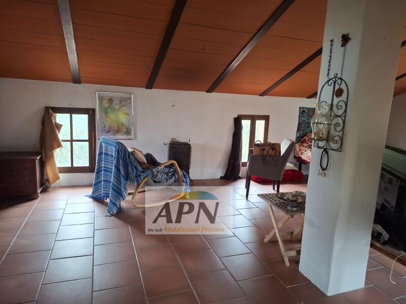 3 bedroom Country House for sale
