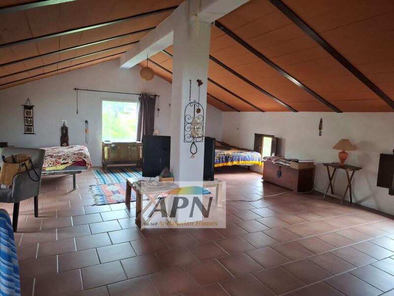 3 bedroom Country House for sale