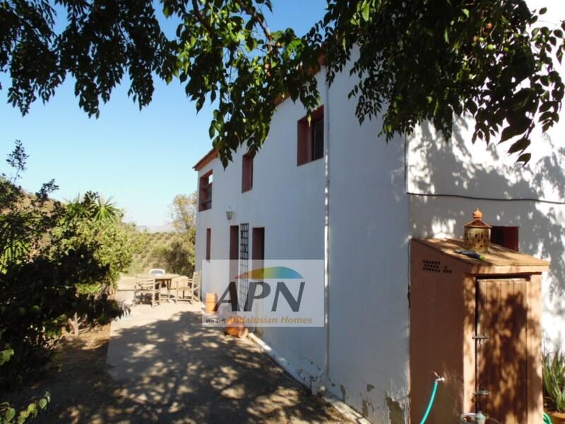3 bedroom Country House for sale