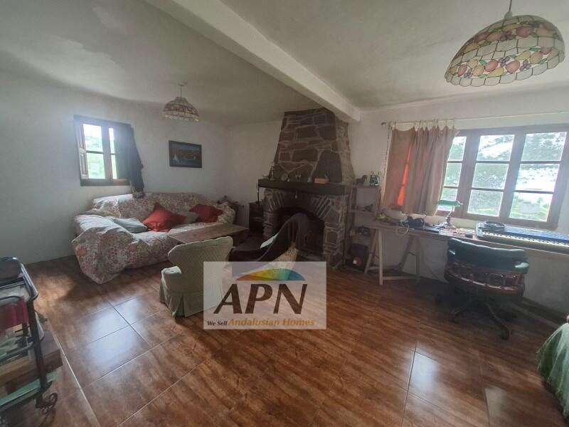 3 bedroom Country House for sale
