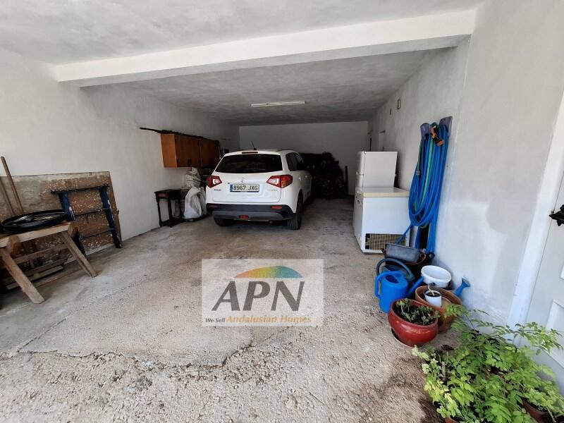 3 bedroom Country House for sale