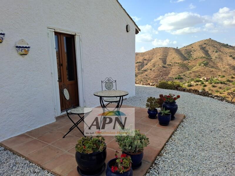 3 bedroom Country House for sale