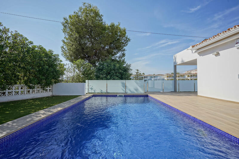 3 bedroom Villa for sale