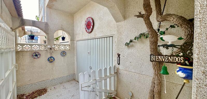 3 bedroom Townhouse for sale