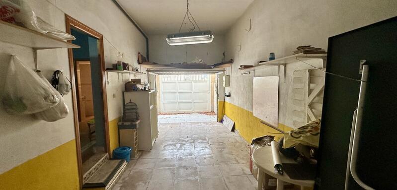 3 bedroom Townhouse for sale