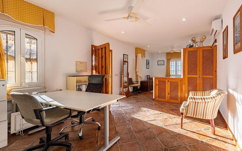 4 slaapkamer Landhuis Te koop