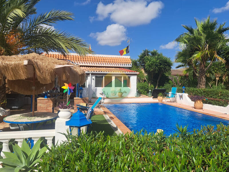 3 Cuarto Villa en venta