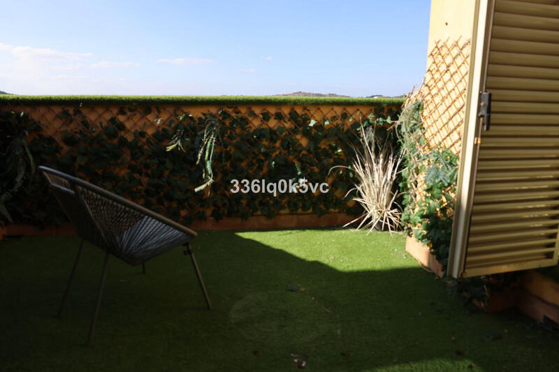 4 slaapkamer Gezinswoning Te koop