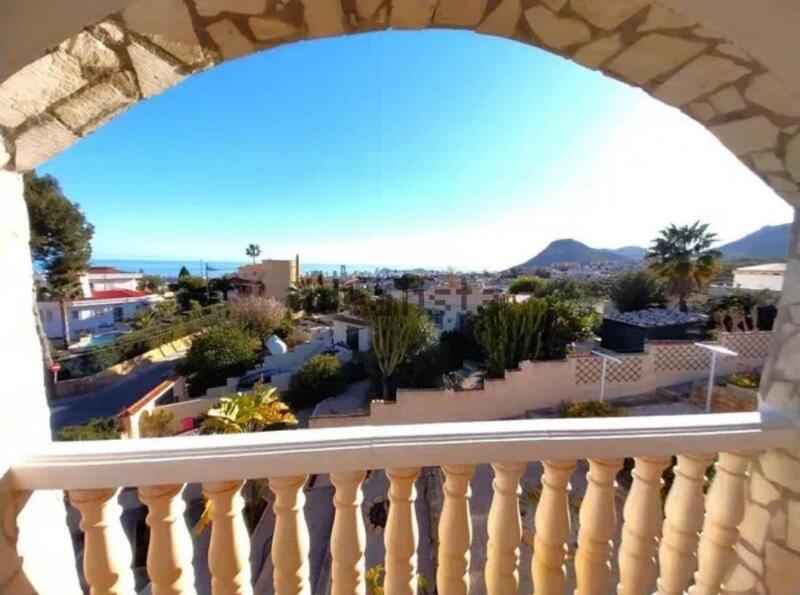 4 bedroom Villa for sale