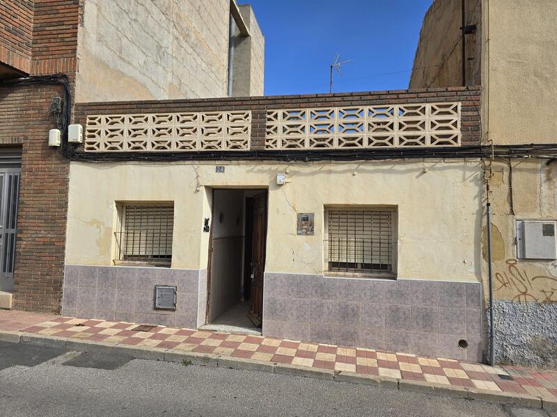 Ander Te koop in Sax, Alicante