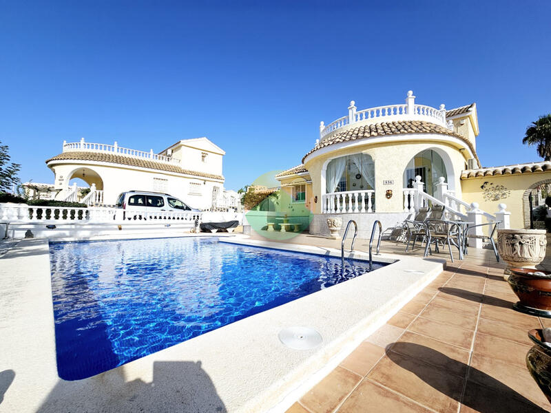 3 slaapkamer Villa Te koop