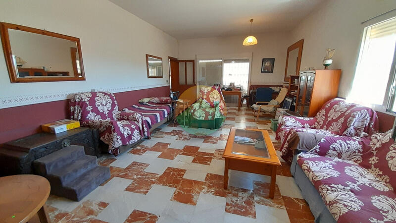 4 bedroom Country House for sale