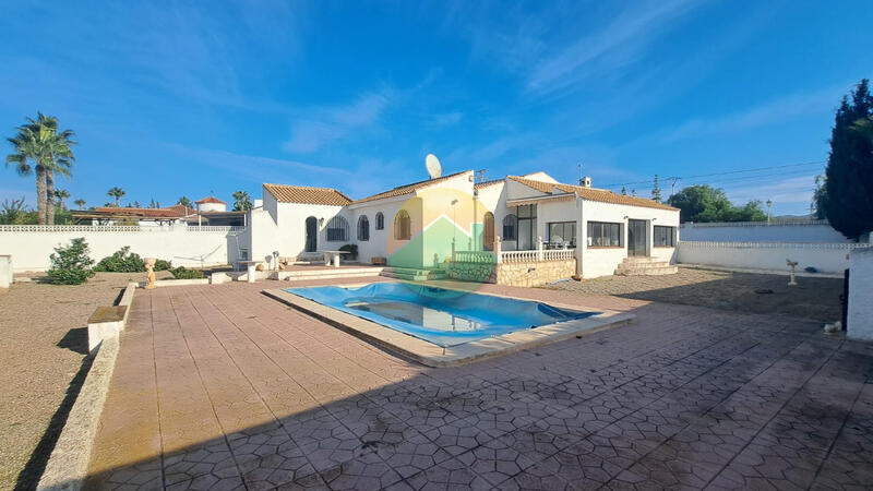 Villa à vendre dans Mazarron, Murcia