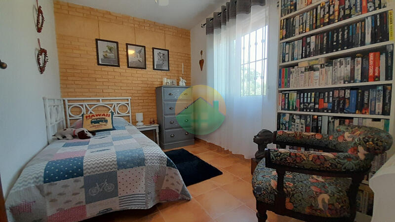 3 bedroom Country House for sale