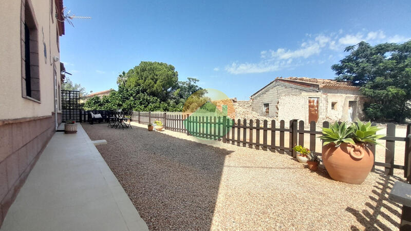 3 bedroom Country House for sale