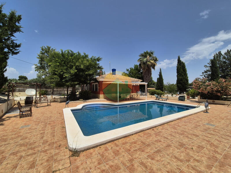 3 Cuarto Casa de Campo en venta