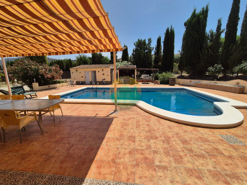 3 Cuarto Casa de Campo en venta