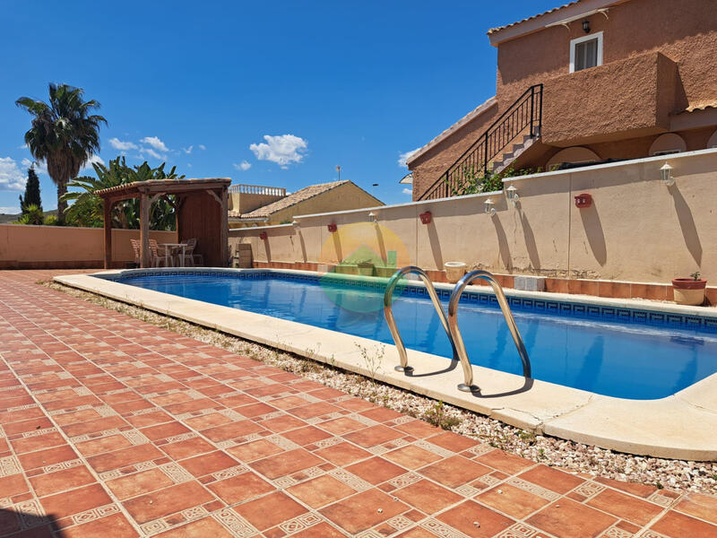 3 Cuarto Villa en venta