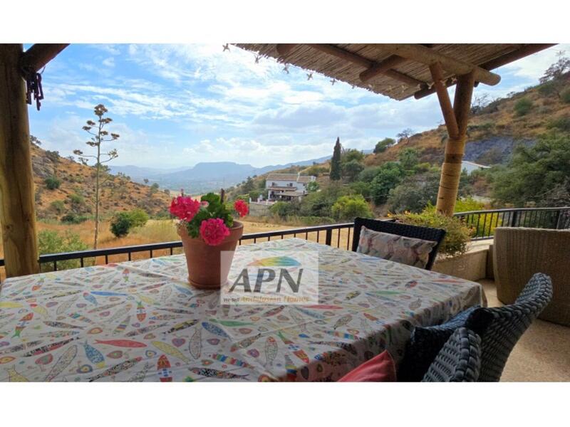 2 bedroom Country House for sale