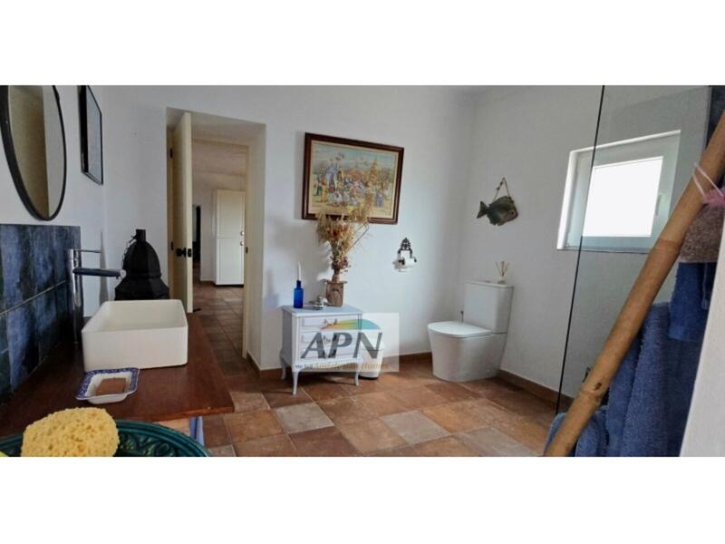 2 bedroom Country House for sale
