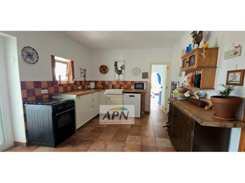 2 bedroom Country House for sale