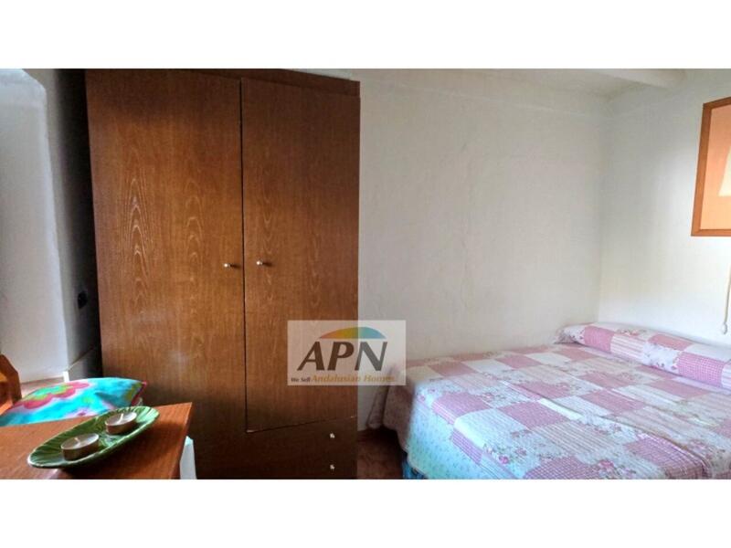 6 bedroom Country House for sale