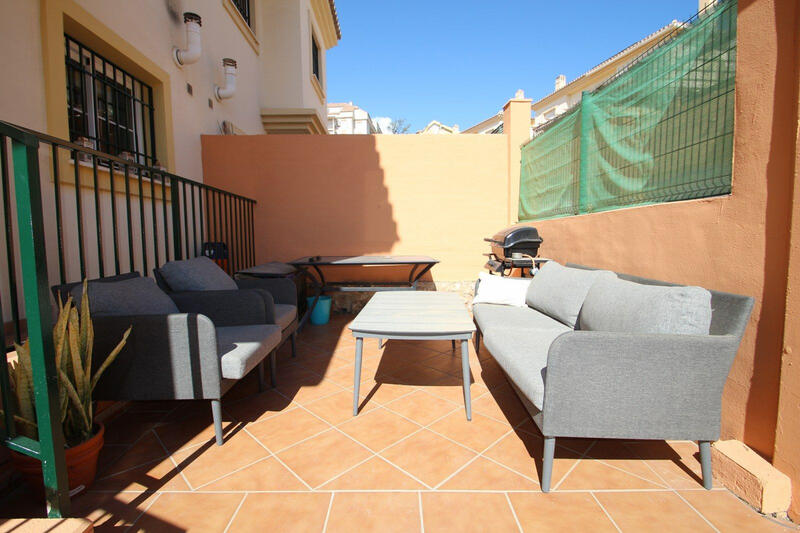 3 bedroom Townhouse for sale