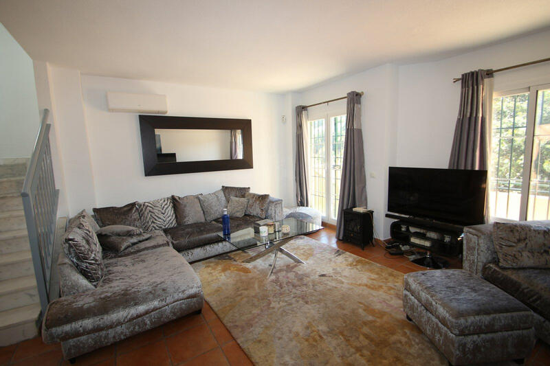 3 bedroom Townhouse for sale