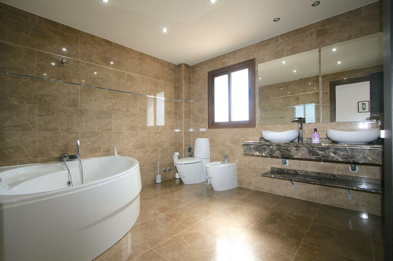 8 slaapkamer Villa Te koop