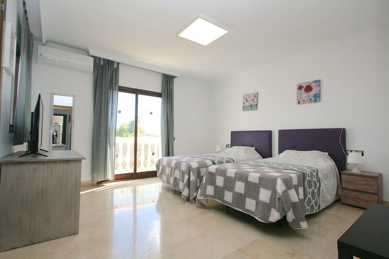 8 slaapkamer Villa Te koop