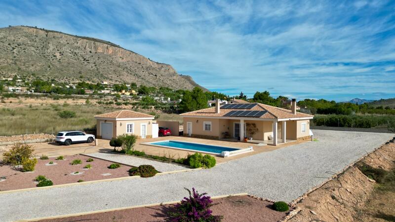 вилла продается в Hondon de las Nieves, Alicante