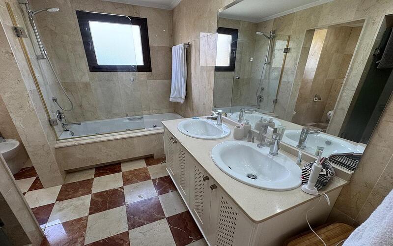3 slaapkamer Appartement Te koop