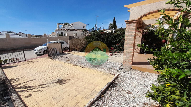 3 Cuarto Villa en venta