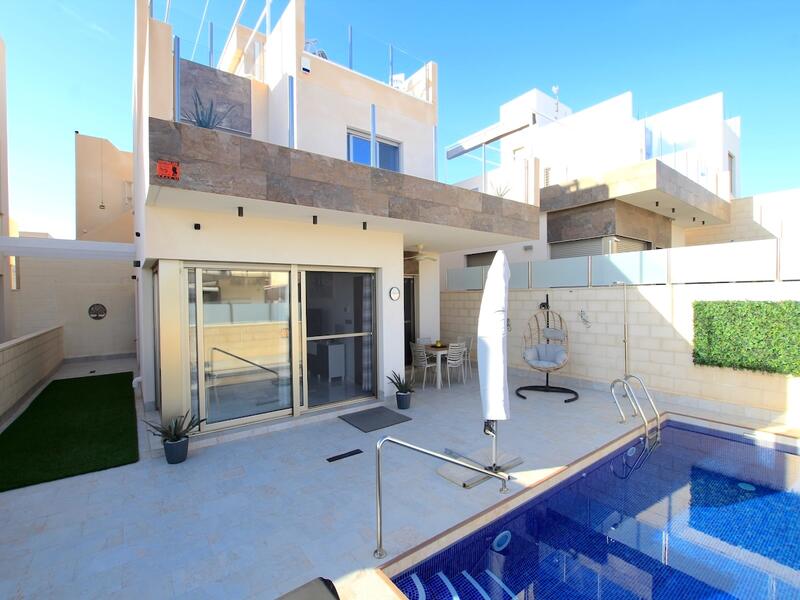 3 slaapkamer Villa Te koop
