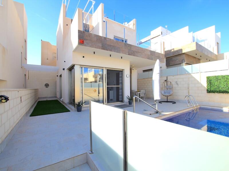 3 slaapkamer Villa Te koop