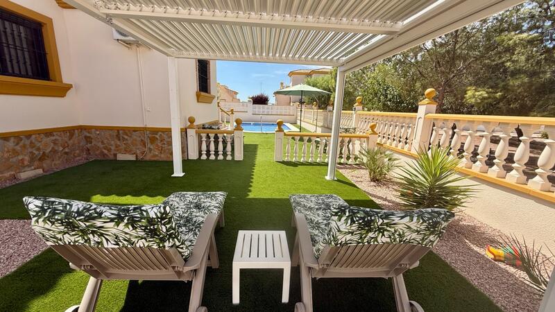 3 Schlafzimmer Villa zu verkaufen 3 Schlafzimmer Villa zu verkaufen