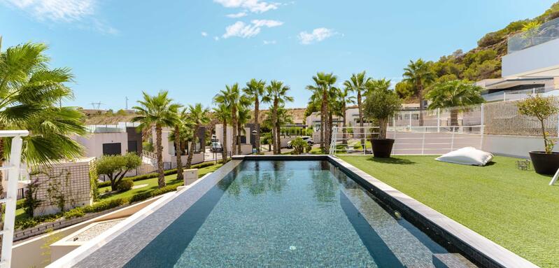 5 slaapkamer Villa Te koop 5 slaapkamer Villa Te koop