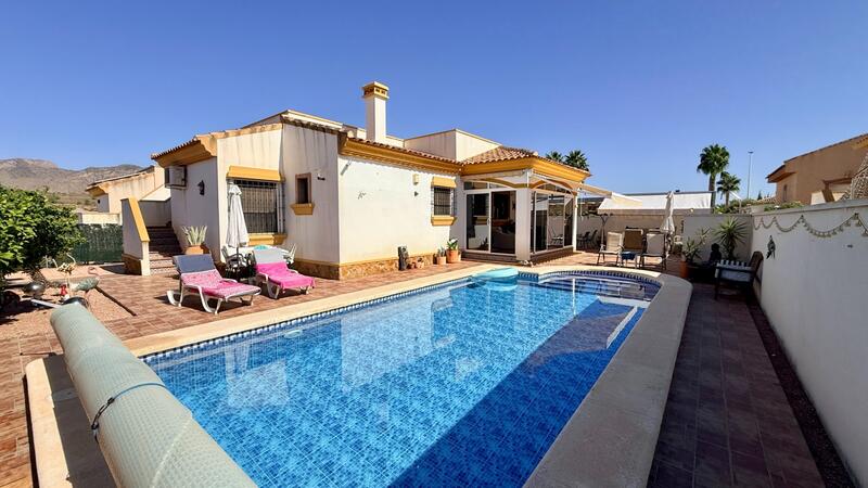 Villa en venta en Hondon de las Nieves, Alicante Villa en venta en Hondon de las Nieves, Alicante