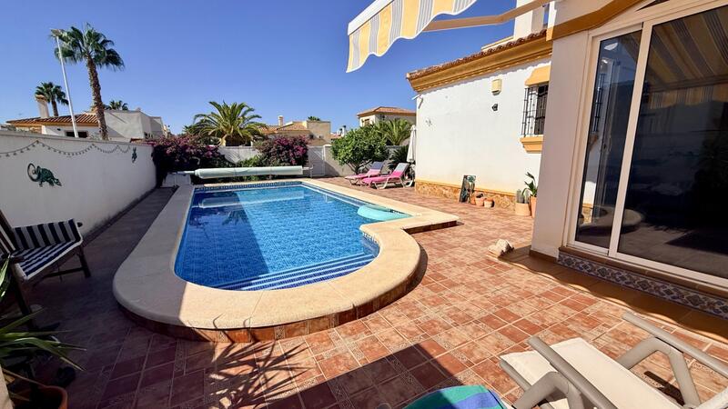 3 bedroom Villa for sale 3 bedroom Villa for sale