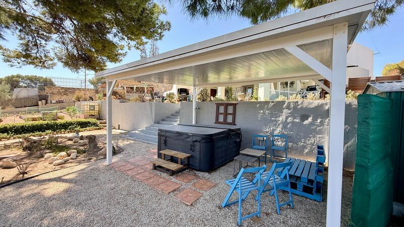 4 slaapkamer Villa Te koop 4 slaapkamer Villa Te koop