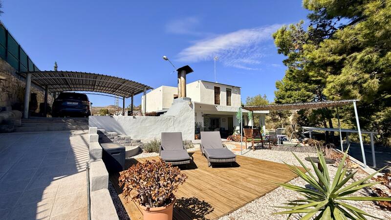 4 slaapkamer Villa Te koop 4 slaapkamer Villa Te koop