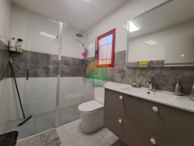 3 bedroom Townhouse for sale