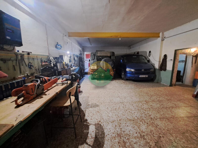 3 bedroom Townhouse for sale