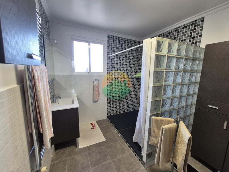 4 chambre Villa à vendre 4 chambre Villa à vendre