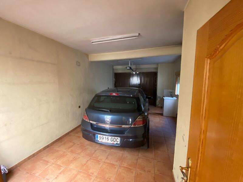 5 bedroom Apartment for sale 5 bedroom Apartment for sale