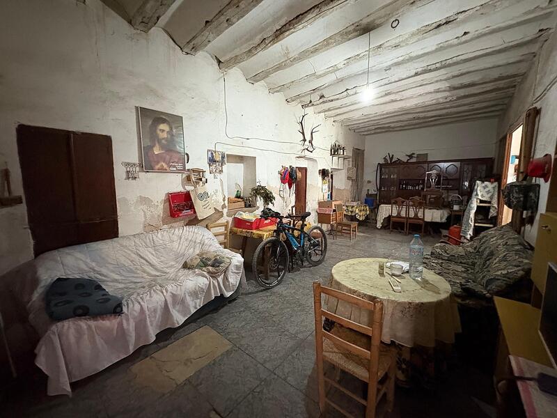 6 bedroom Villa for sale 6 bedroom Villa for sale