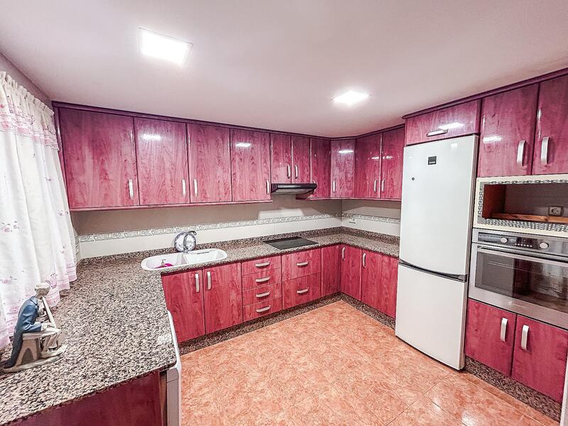 3 bedroom Apartment for sale