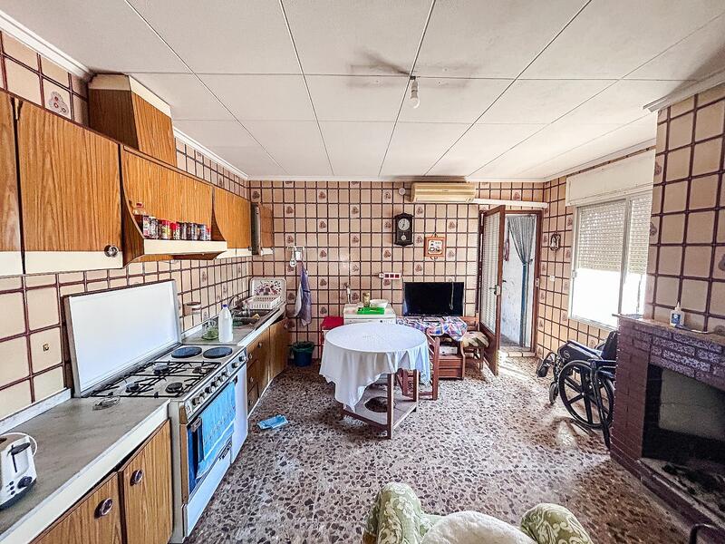 6 bedroom Townhouse for sale 6 bedroom Townhouse for sale