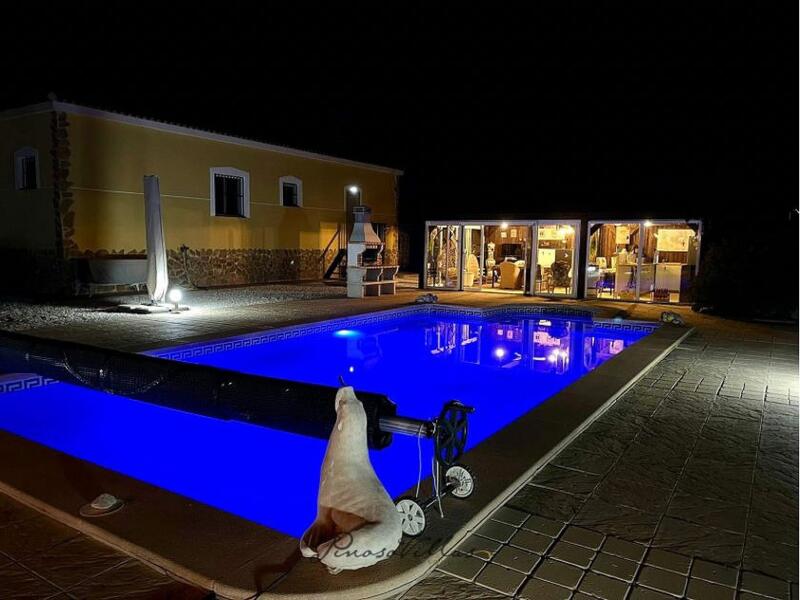 3 bedroom Villa for sale 3 bedroom Villa for sale