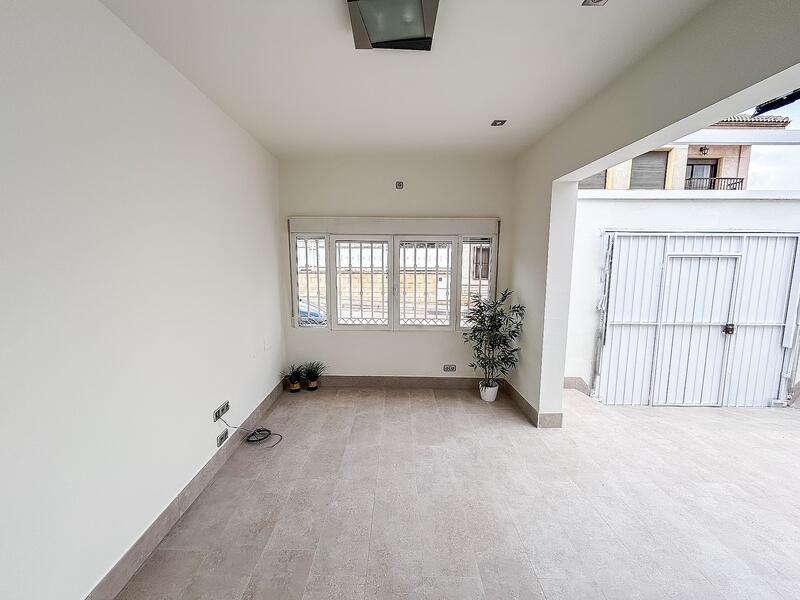 5 bedroom Townhouse for sale 5 bedroom Townhouse for sale